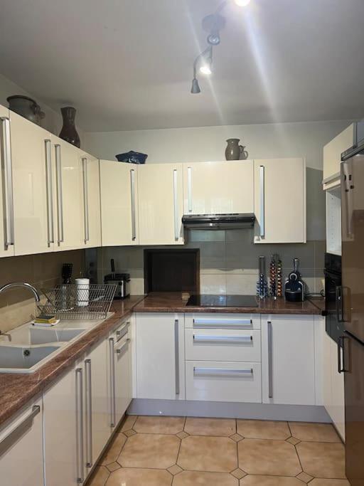 Maison Familiale Idealement Situee Avec Tout Le Confort Nîmes Extérieur photo